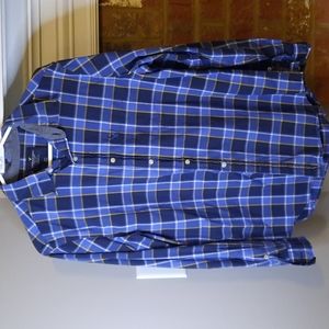 AE Classoc Fit Mens Button Down Shirt sz Medium blue plaid